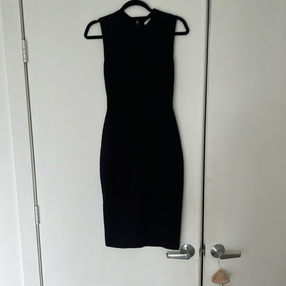 Black Midi dress size 00 NWOT never worn!